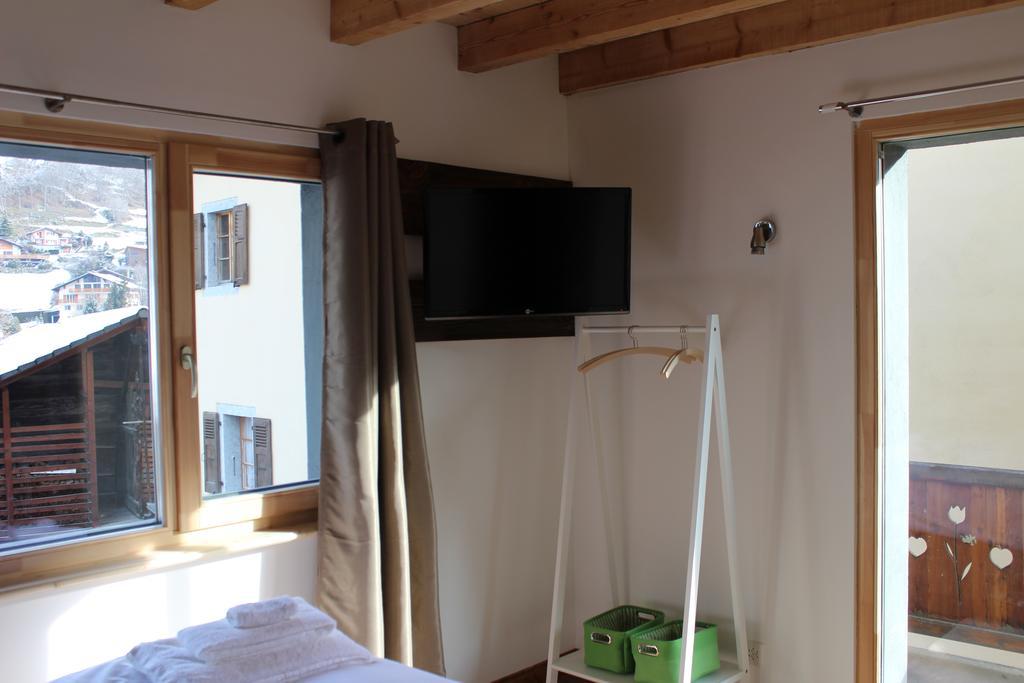 B&B La Baraque Le Châble Rum bild