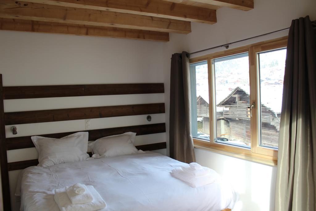 B&B La Baraque Le Châble Rum bild